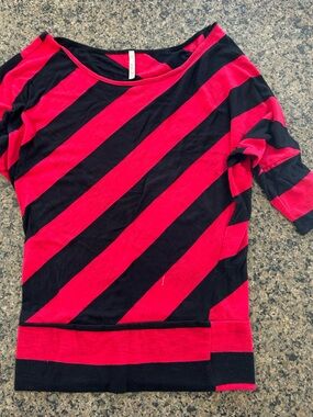 Bella D. Red and Black Diagonal Stripe Top